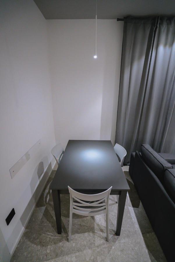 De Luca 6 Apartments Salerno Exterior photo